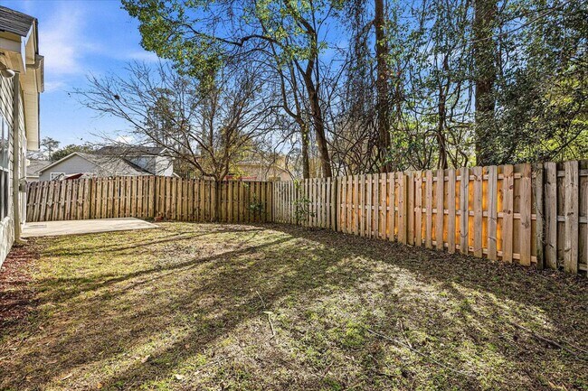 Building Photo - 335 Dreadnaught Ct