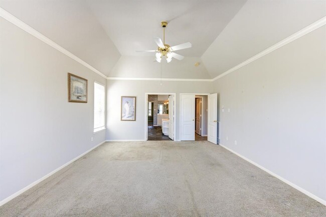Building Photo - 19230 Canyon Bay Dr