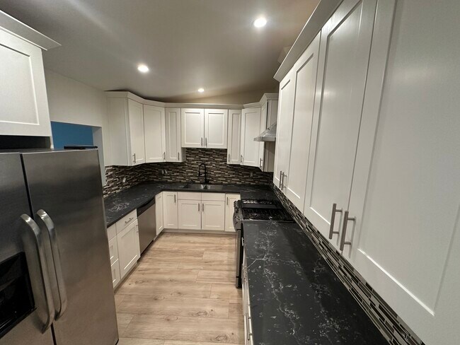 Building Photo - 19429 Lull St