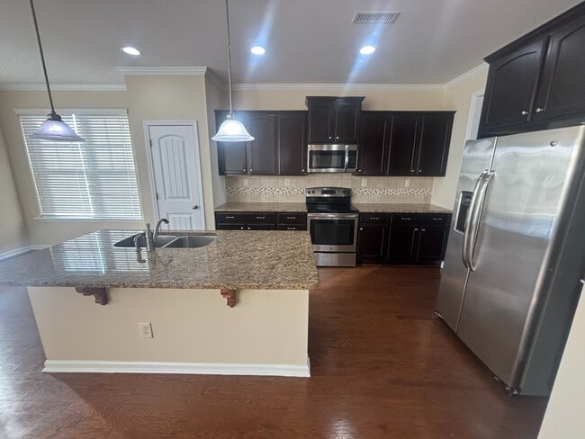 Building Photo - Room in House on Brintons Cottage St