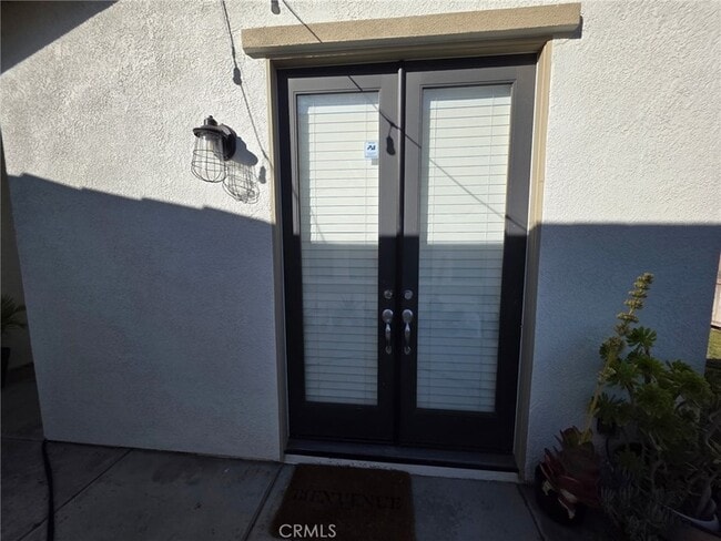 Building Photo - 15895 Green Acres Ct