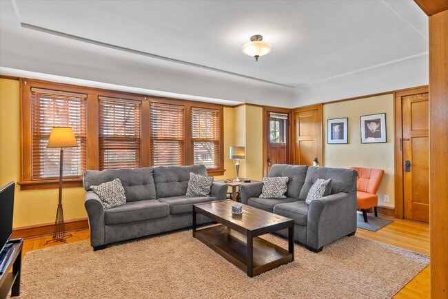 Building Photo - 1830 N 56th St