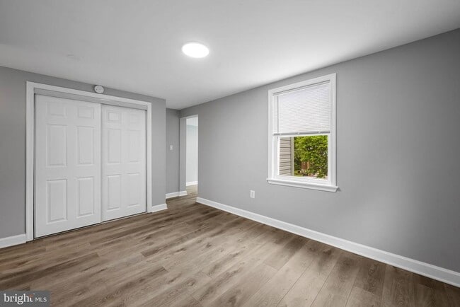 Building Photo - 1520 Dorchester Ave