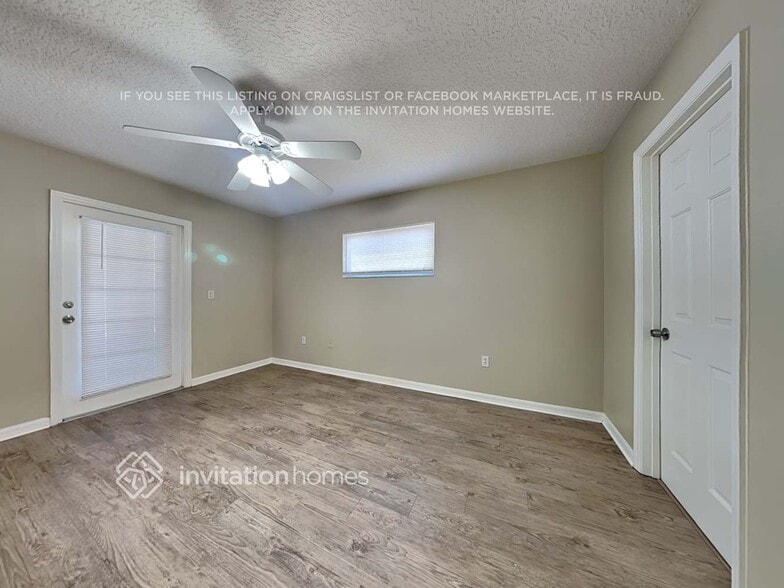 Building Photo - 1318 Lake Idamere Blvd