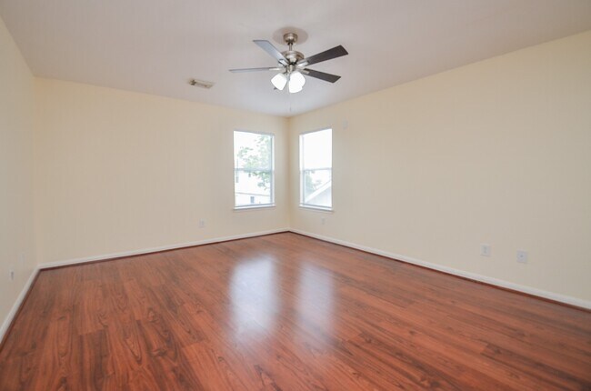 Building Photo - 3907 Pebble Garden Ln