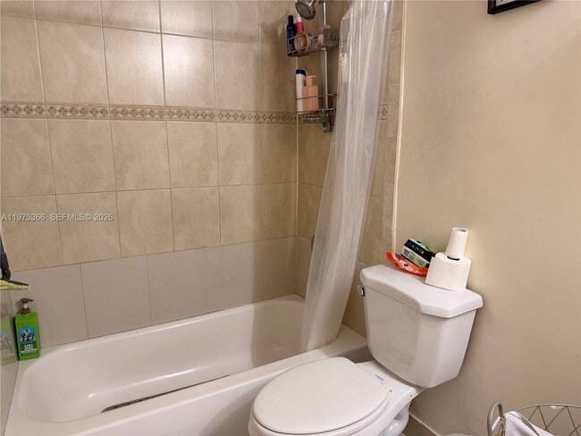 Building Photo - 1800 SW 81st Ave