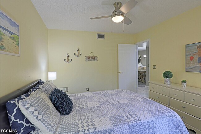 Building Photo - 15178 Parkside Dr