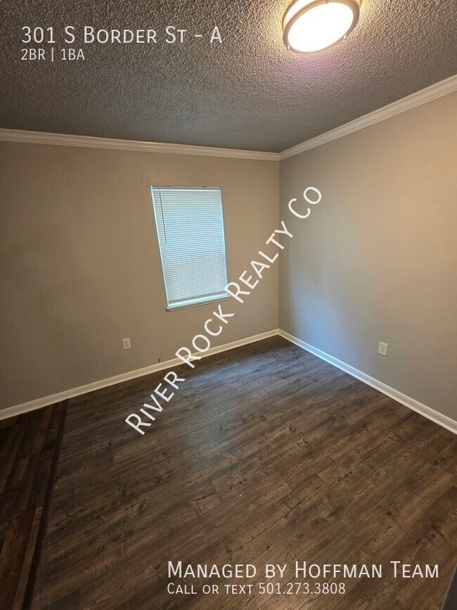 Building Photo - 301 S Border St