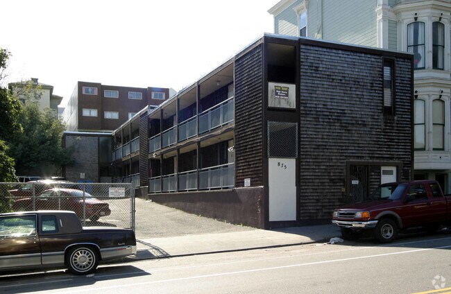 Primary Photo - 875 Fulton St