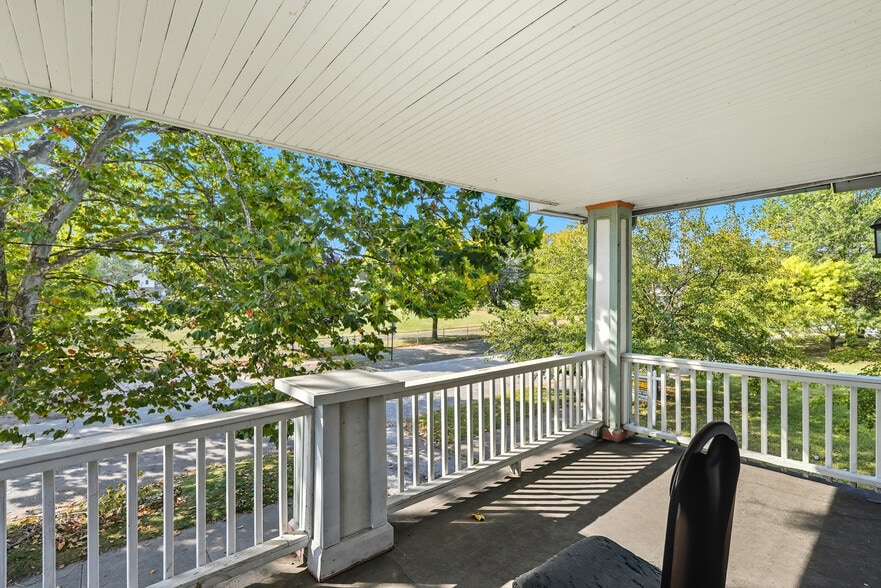 Building Photo - 1714 Castle Ave