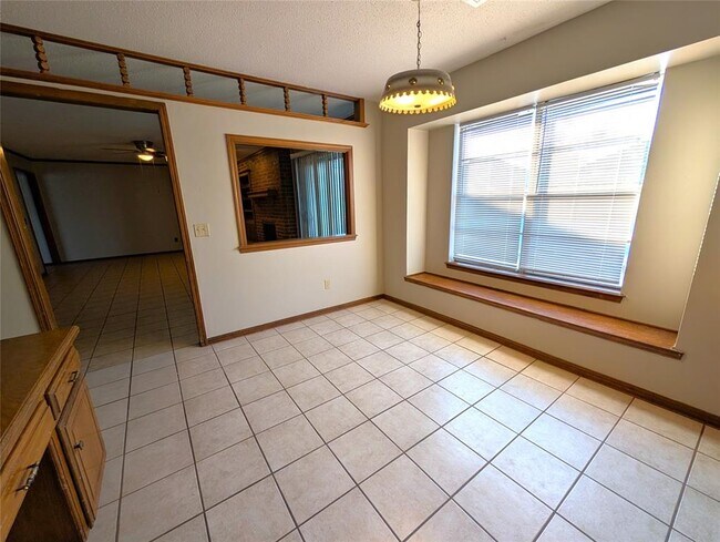 Building Photo - 6308 NW 84th St