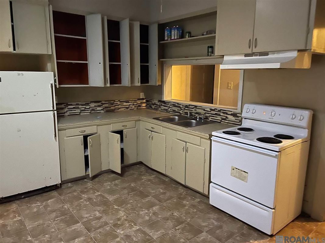 Building Photo - 2933 Dayton St