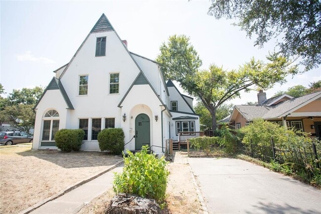 Primary Photo - 201 W 33rd St