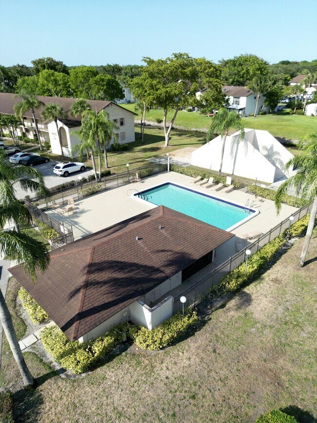 Building Photo - 23490 SW 57th Ave