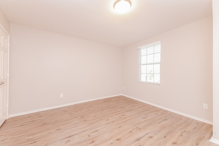 Building Photo - 1304 Cyprus Dr