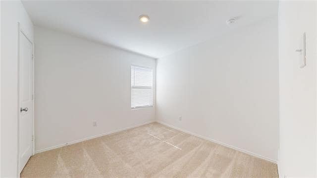 Building Photo - 6831 Sunbeam Cir