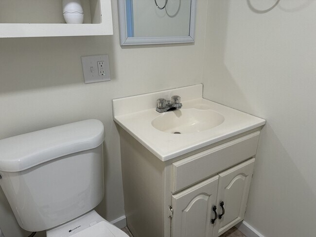 Building Photo - 357 Lancaster St