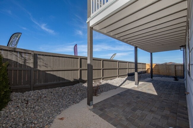 Building Photo - 3 Bedroom | 3 Baths | plus large loft | 20...