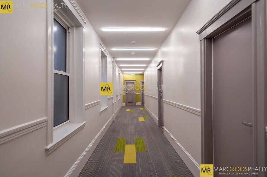 Building Photo - 50 Queensberry St