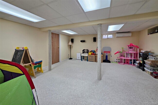 Building Photo - 110 Briarwood Ln