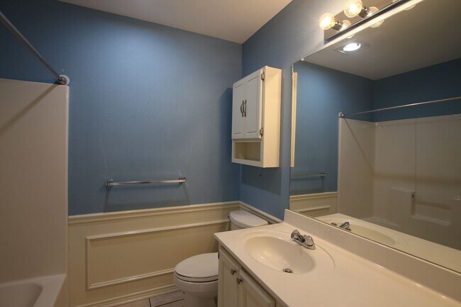 Building Photo - COMING SOON! Stunning 3 Bed 2 Bath Home in Lindale ISD!