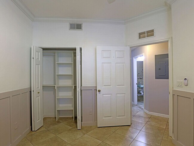 Building Photo - 4191 Bellasol Cir