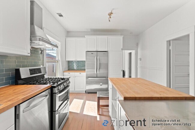 Building Photo - 1012 63rd St