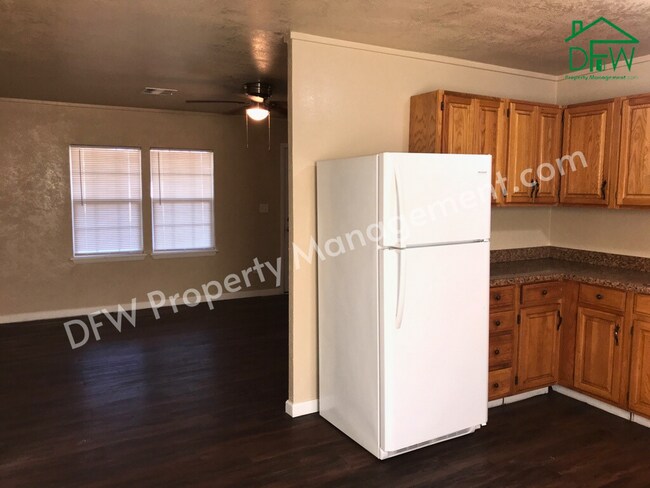 Building Photo - 2206 NW 26th St