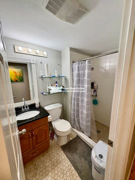 Building Photo - 50 Saint Stephen St