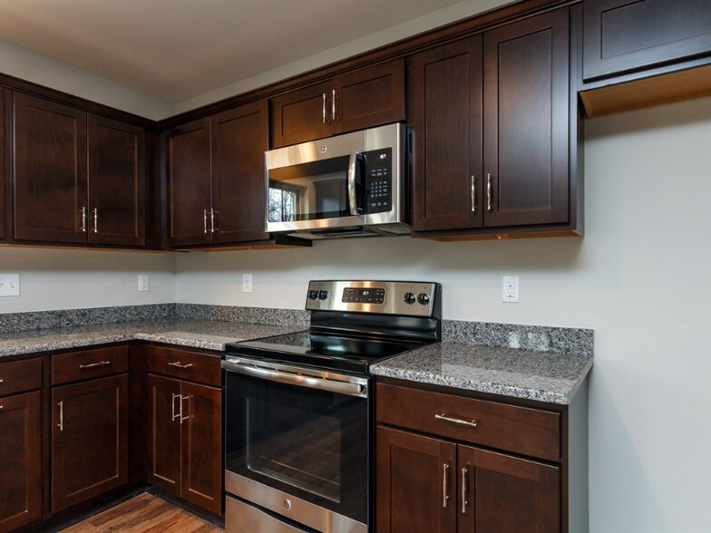 Building Photo - 1421 Tamarino Dr