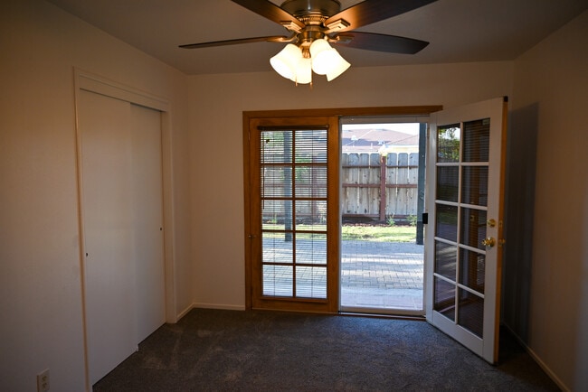 Master Bed - 881 W Rialto Ave