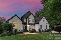 Building Photo - 578 Normandy Rd