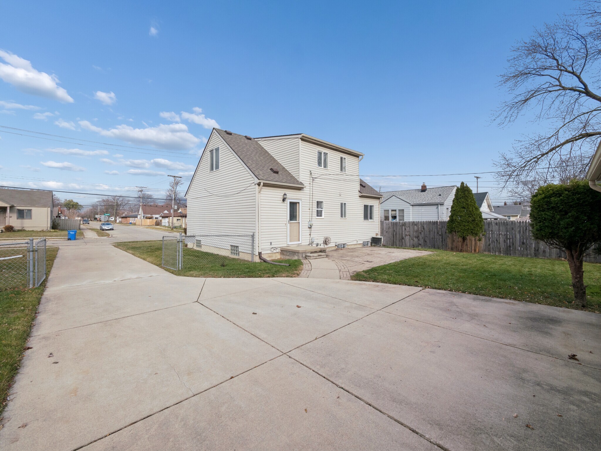 Rear of property - 8204 Toepfer Rd