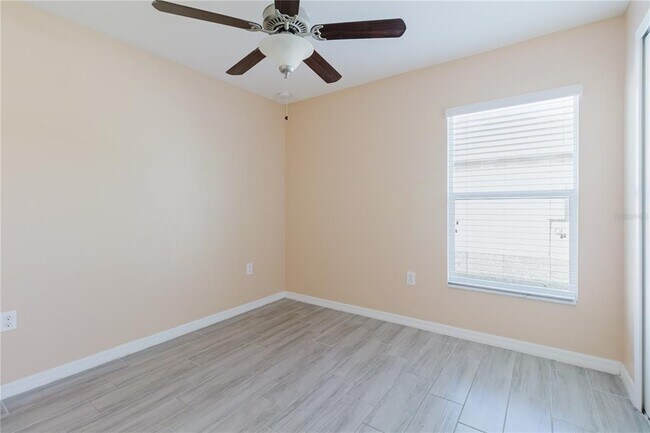 Building Photo - 304 Cascade Bend Dr