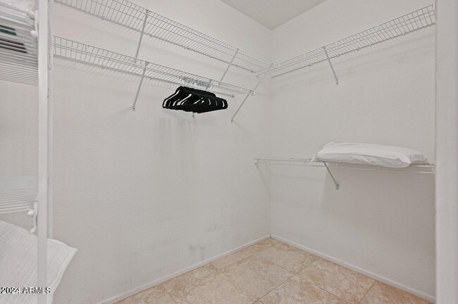 Building Photo - 14508 W Corral Dr
