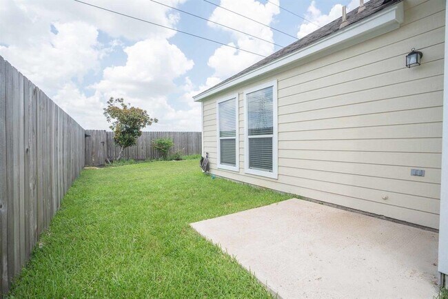 Building Photo - 22114 Guston Hall Ln