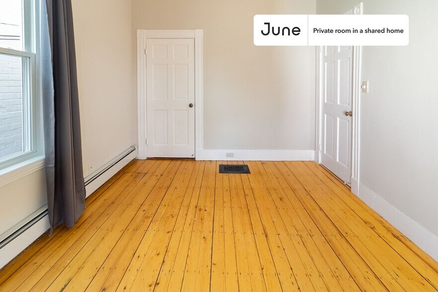 Building Photo - Room in Shared 3 bed/2 bath home