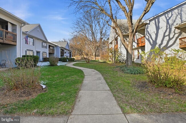 Building Photo - 9212 Azure Ct