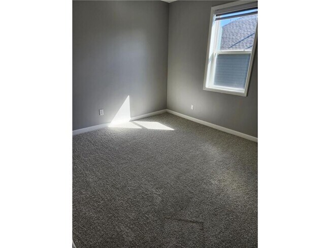 Building Photo - 14526 111th Ave N