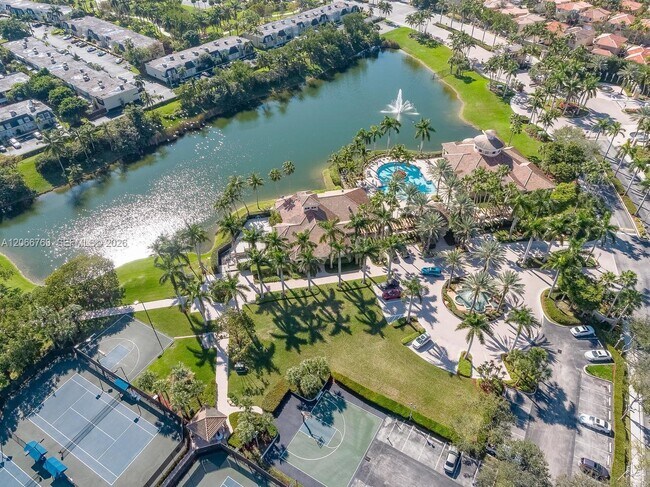 Building Photo - 891 Captiva Dr