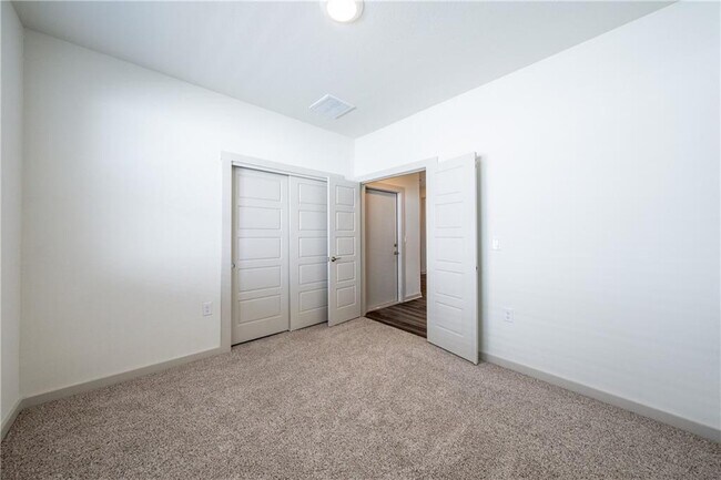 Building Photo - 13708 Lubeck Dr