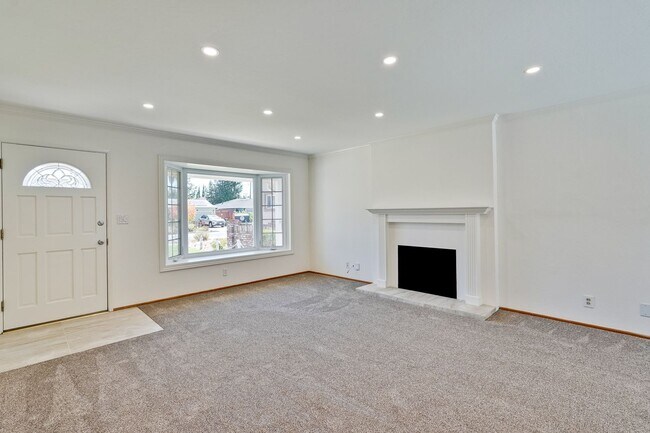 Building Photo - Coming Soon: Updated 3 Bedroom Gem near St...