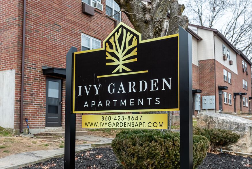 Primary Photo - Ivy Garden Apartments