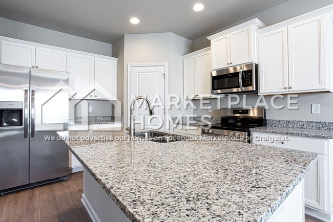 Building Photo - 266 WL Miller Dr