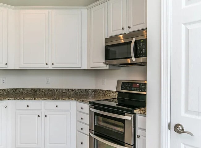 Building Photo - 12 E Swift Creek Rd