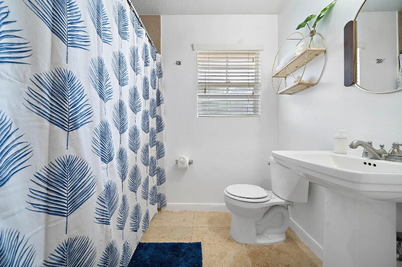 Building Photo - 3237 Rosedale St