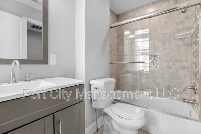 Building Photo - 1433 Federal St