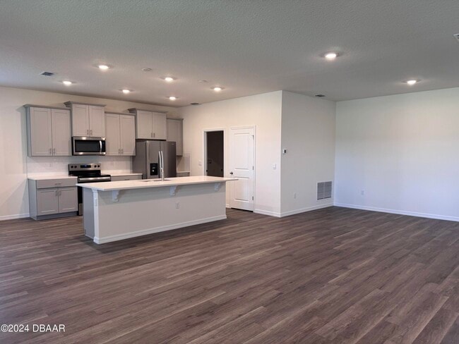 Building Photo - 341 Merimont Ln