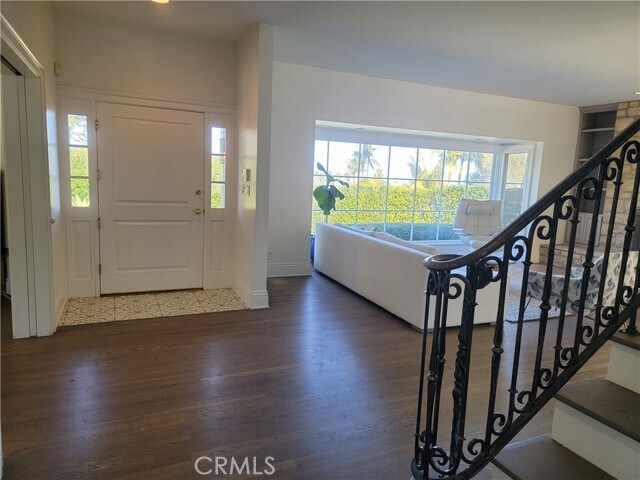 Building Photo - 1024 Granvia Altamira