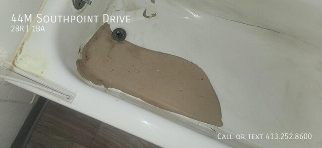 Building Photo - 44 Southpoint Dr